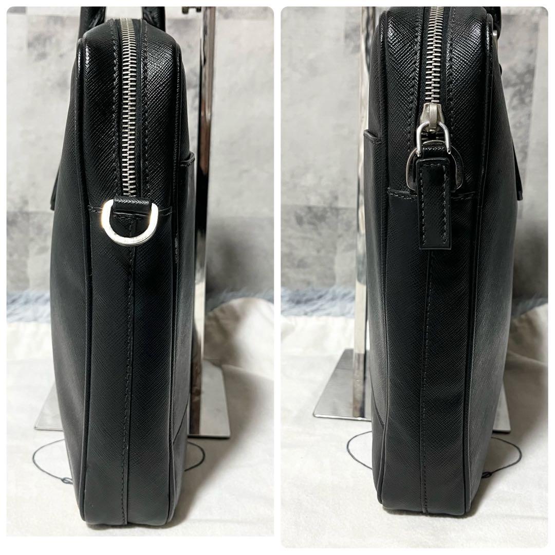 美品　PRADA 現行　ビジネスバッグ　サフィアーノレザー 三角ロゴ　黒