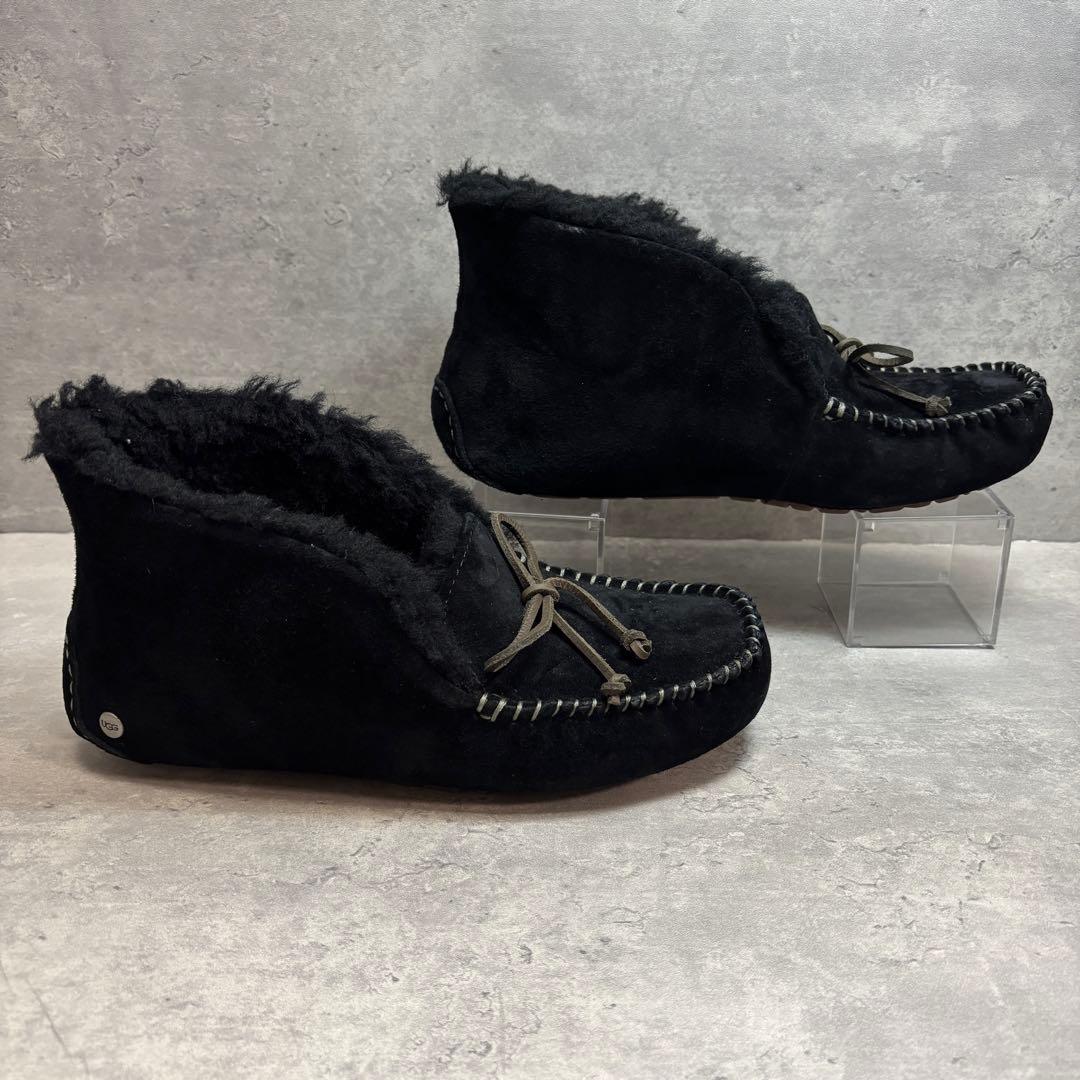 【美品】UGGアグ　ALENA アレーナ　ボアファーモカシン