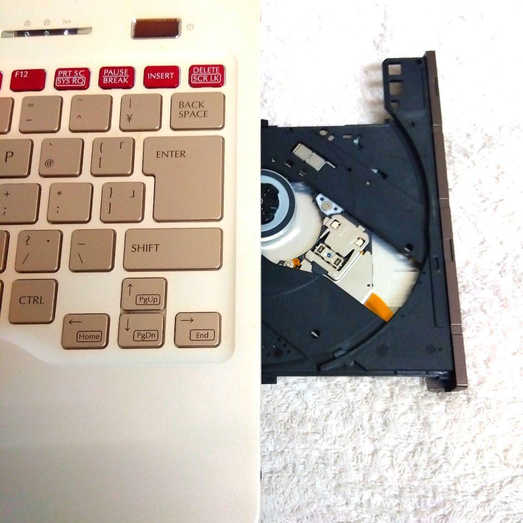 ノートパソコンWindows11 i5大容量直ぐ使えるカメラオフィス付き