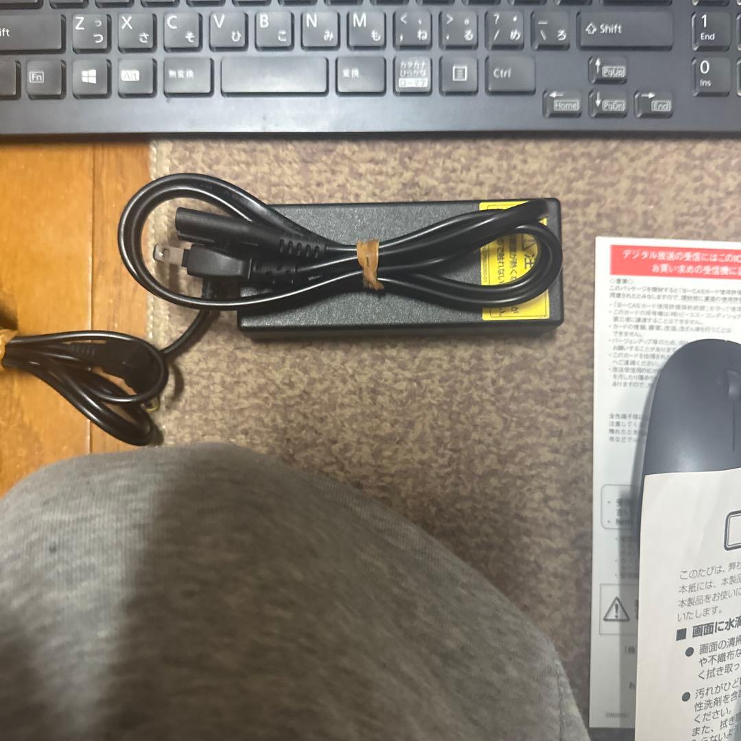 その他 Fujitsu FMV ESPRIMOFH77/D1