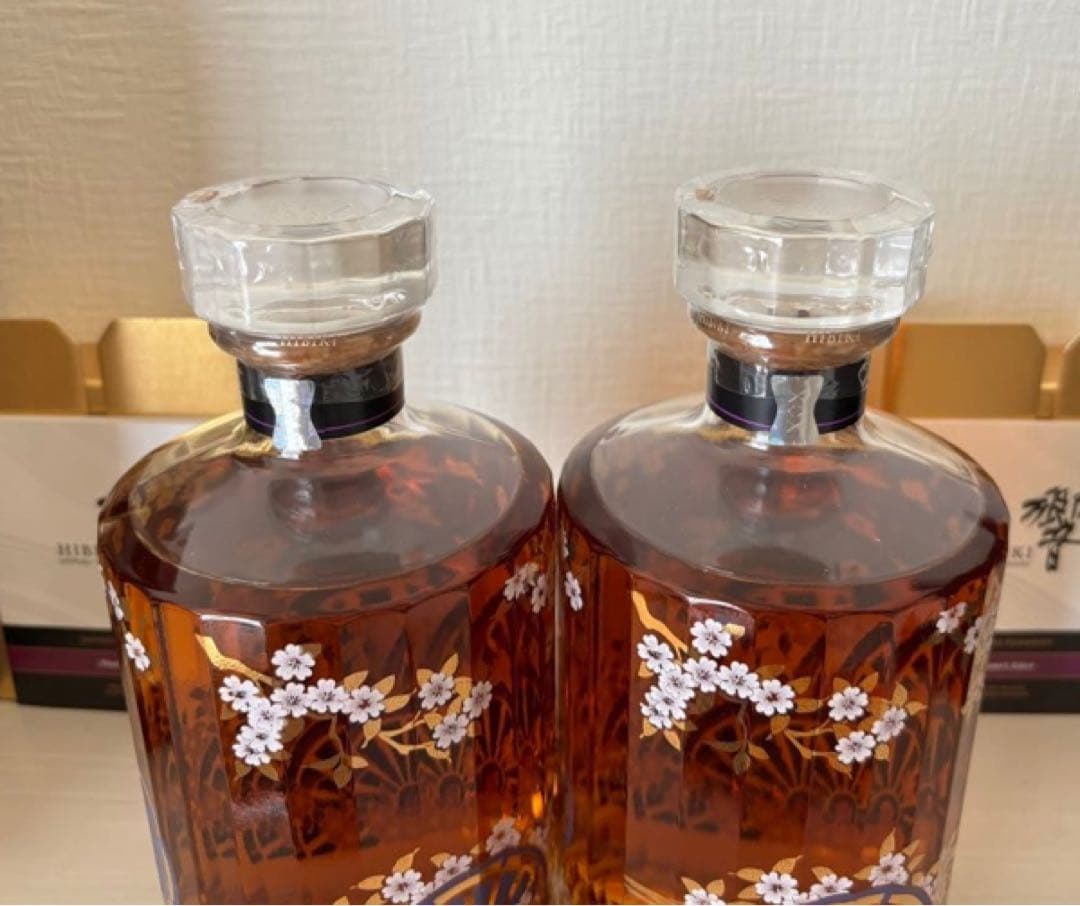 未開栓　サントリー 響 マスターズセレクト 意匠ボトル ウイスキー　2本