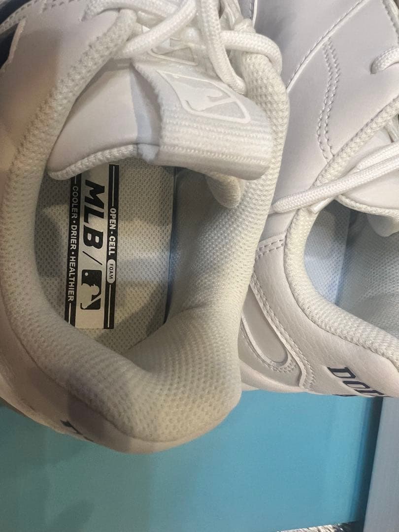 MLB LAドジャース トレーニングシューズ W8新品未使用品