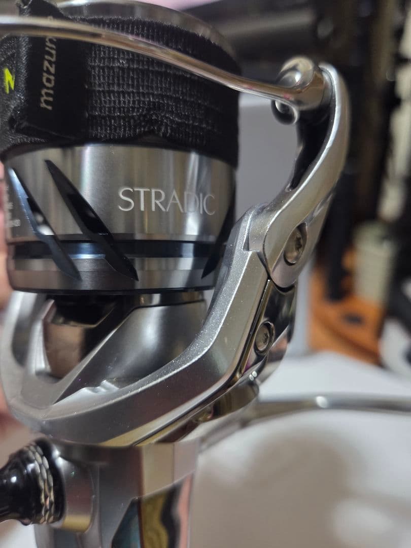 【使用回数１回のみ】23 STRADIC 4000MHG (超美品)