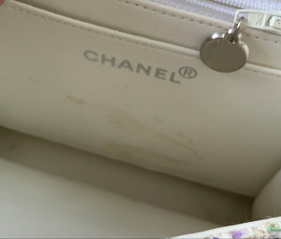 中古　美品　CHANEL 白　ツイードショルダーバッグ　証明書あり