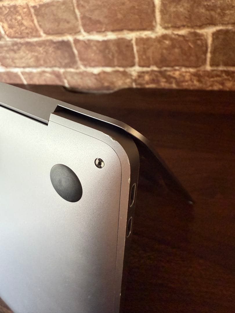 Apple MacBook Air M1 (2020) 本体