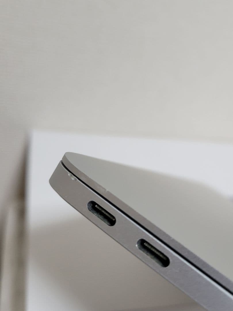 tです、Macbook Air 2020 M1 8GB/256GB