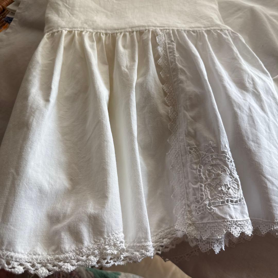 ホワイトリネンとフランスアンティークレース刺繍ஐ⋆*ふりふりカーテン