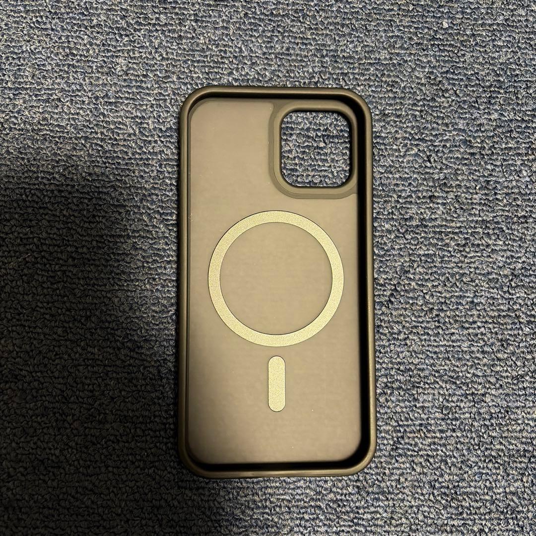 iPhone12 ホワイト 本体 64GB MagSafe対応ケース付き