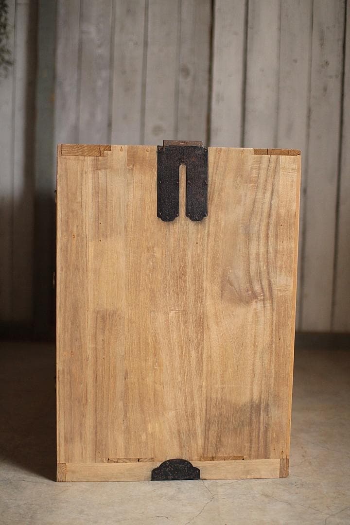 古い木製の引き出し5杯　チェスト　桐箪笥 昭和レトロ　古家具　古民家　時代家具