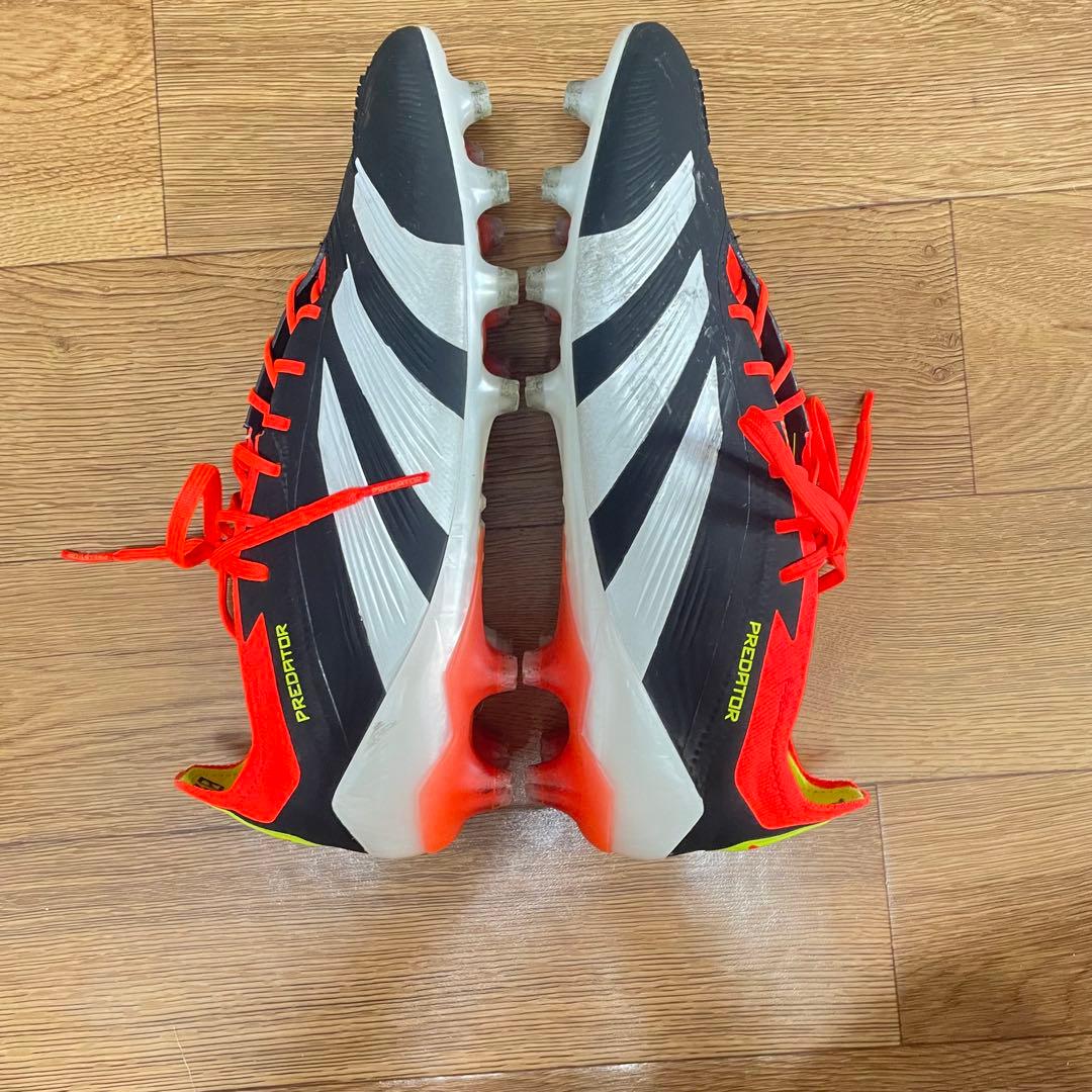 adidas Predator AGソール サッカーシューズ