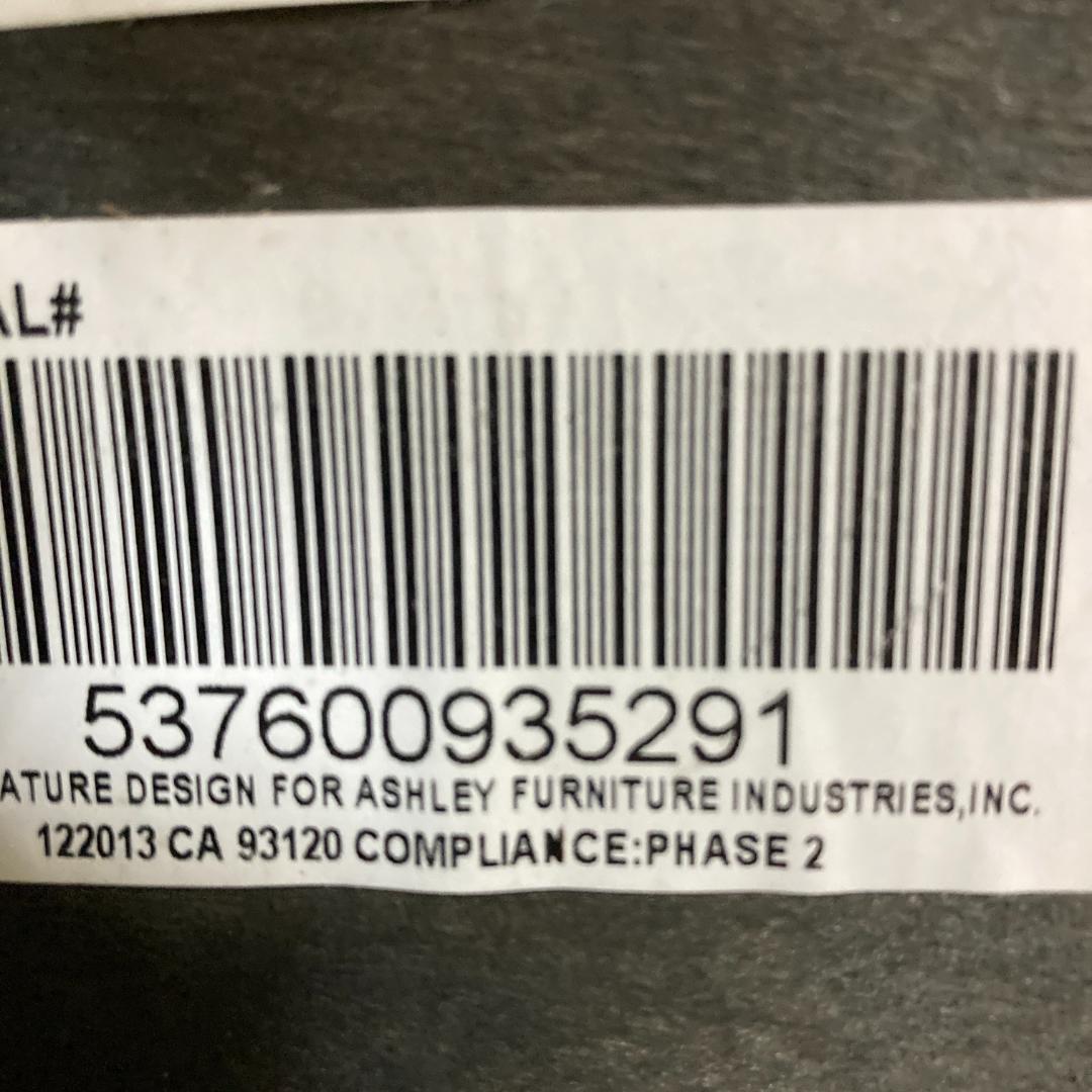 アシュレイ　Ashley　サイドテーブル　リビングテーブル　センターテーブル