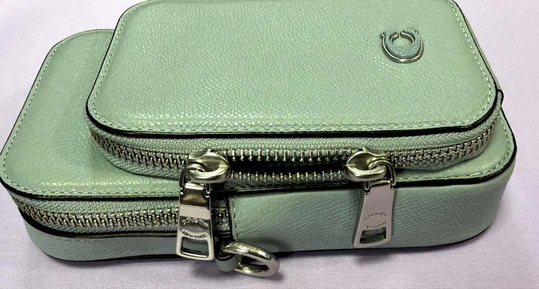 ちあきちゃん化COACH フォーン クロスボディグレーブルー