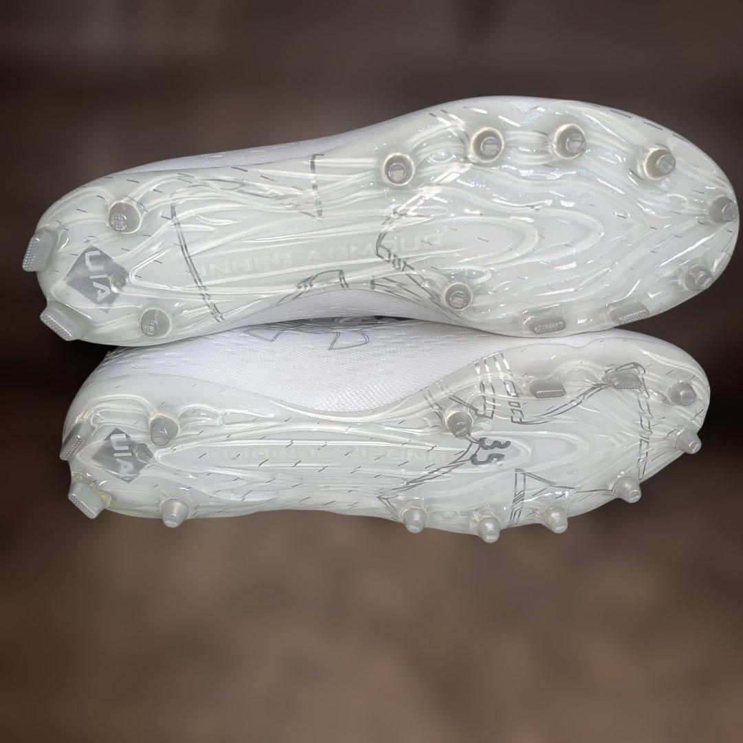 アンダーアーマー スポットライトMC フットボール　スパイク　メンズ