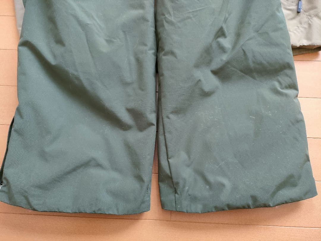 ★オガサカ デサント スキーウェア 　別注品！！　上Ｌ下Ｍ