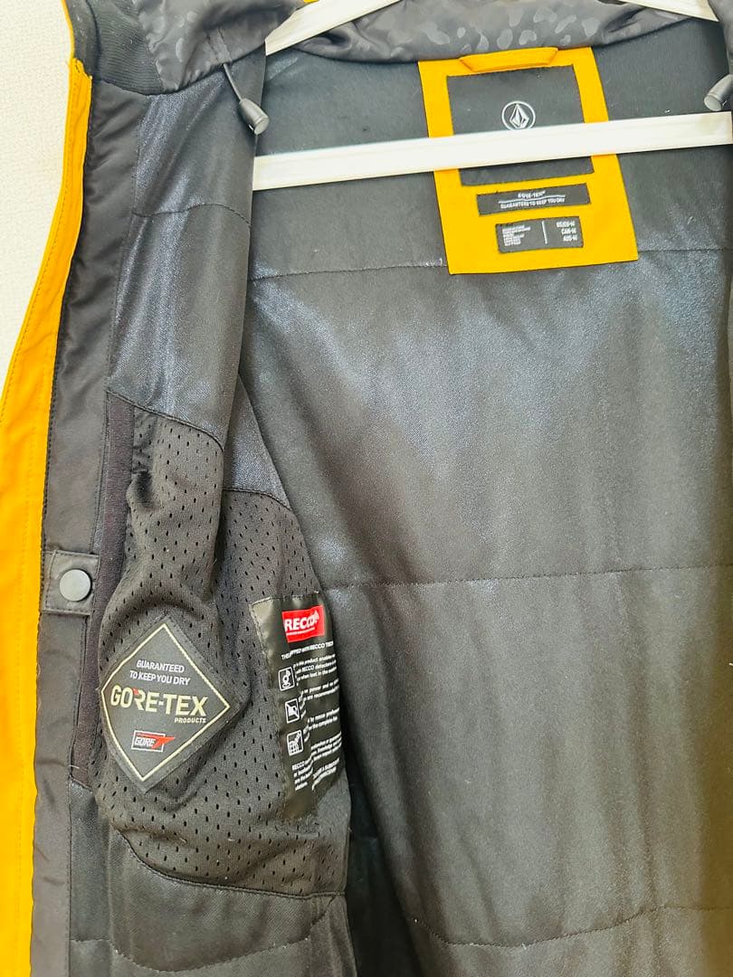 VOLCOM レディースMサイズ ，GORE-TEX ジャケット