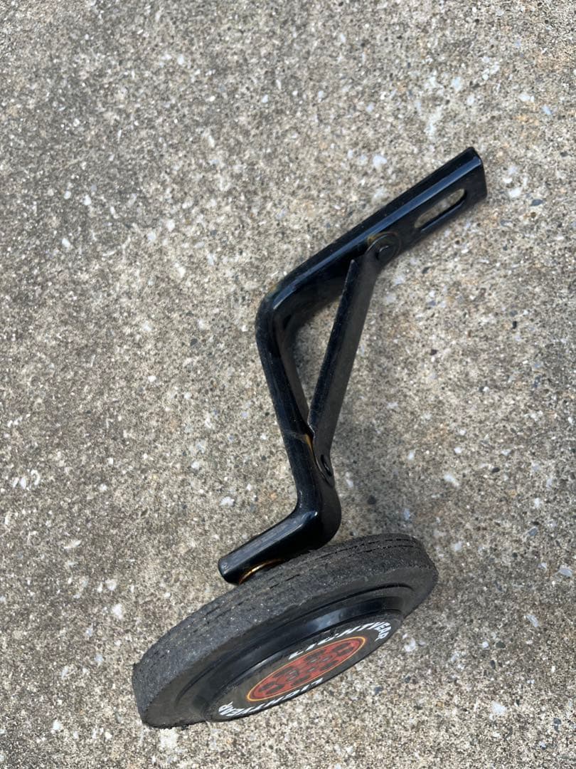 子供用自転車.バスケット付.ディズニー.カーズ.18インチ.ヘルメット新品未使用