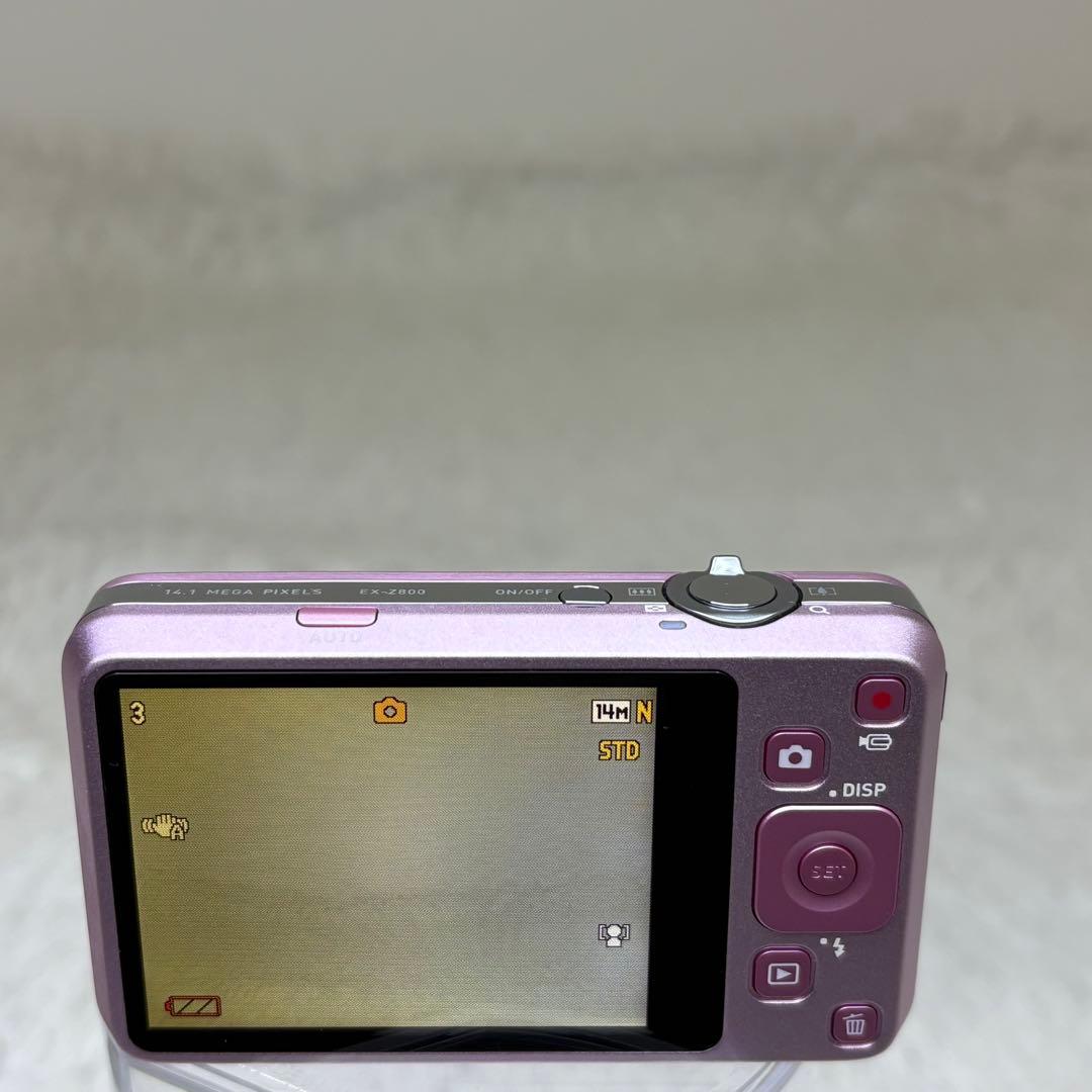 美品　CASIO カメラ　エクシリム　EX-Z800 充電器　ピンク コンデジ