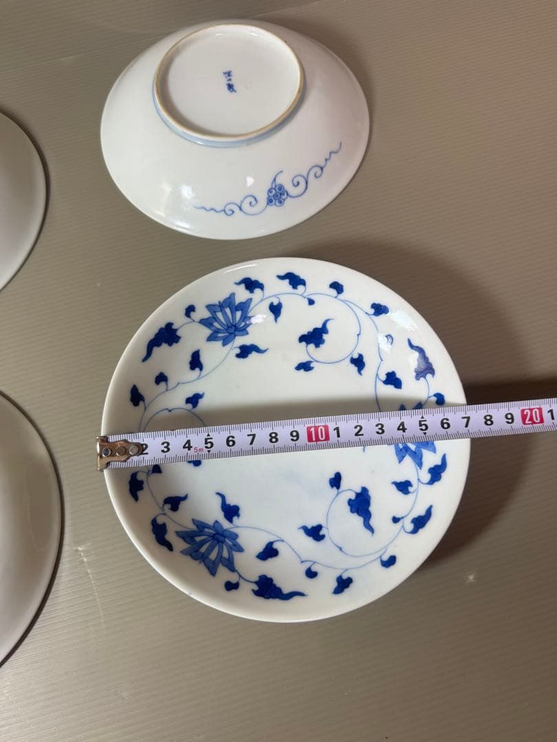 2890 深川製磁　染付唐草蓮花紋　中皿　4客　17cm 時代物