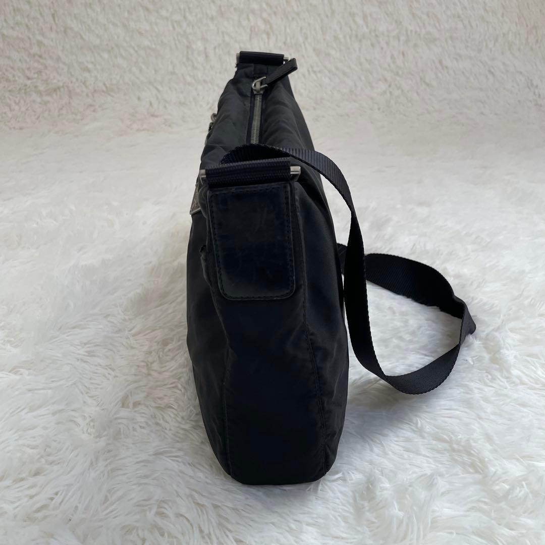 美品 PRADA ショルダーバッグ ナイロン レザー ブラック 三角ロゴプレート