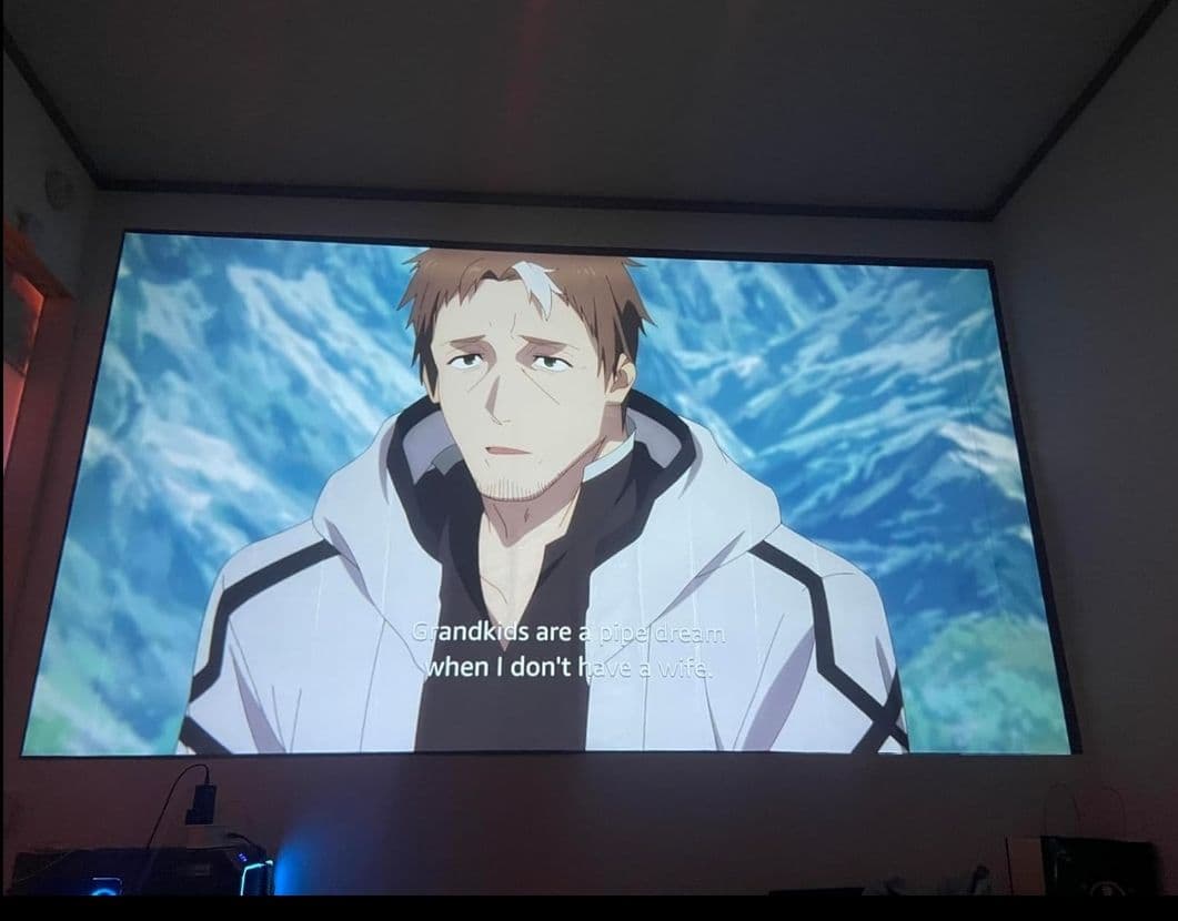 ほぼ新品　iWIMIUS Model S29 4K対応 超高輝度 750ANSI