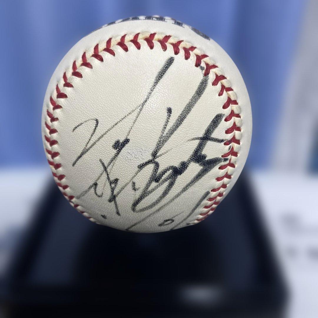 坂本勇人　直筆サインボール　61番時代