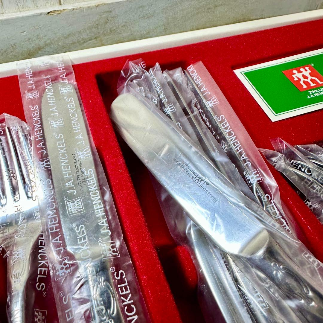 ツヴィリング ヘンケルス カトラリーセット ピロシュカ　ディナーセット 30本