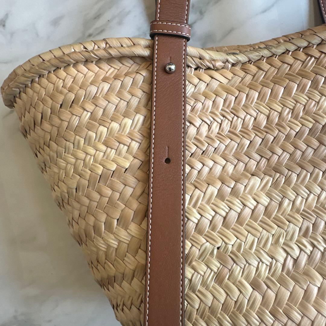 ロエベ　かごバック　ミディアム　美品　定価¥91,300円→¥43900