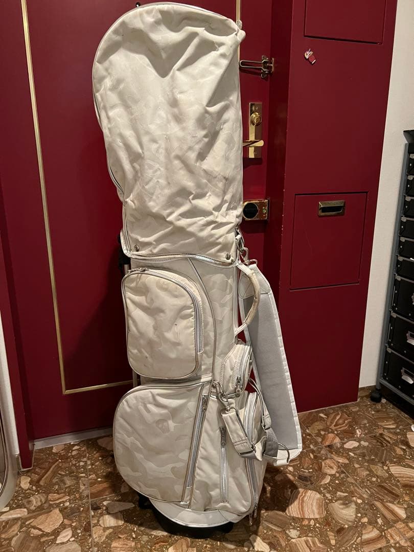 MARK & LONA ホワイトキャディバッグ