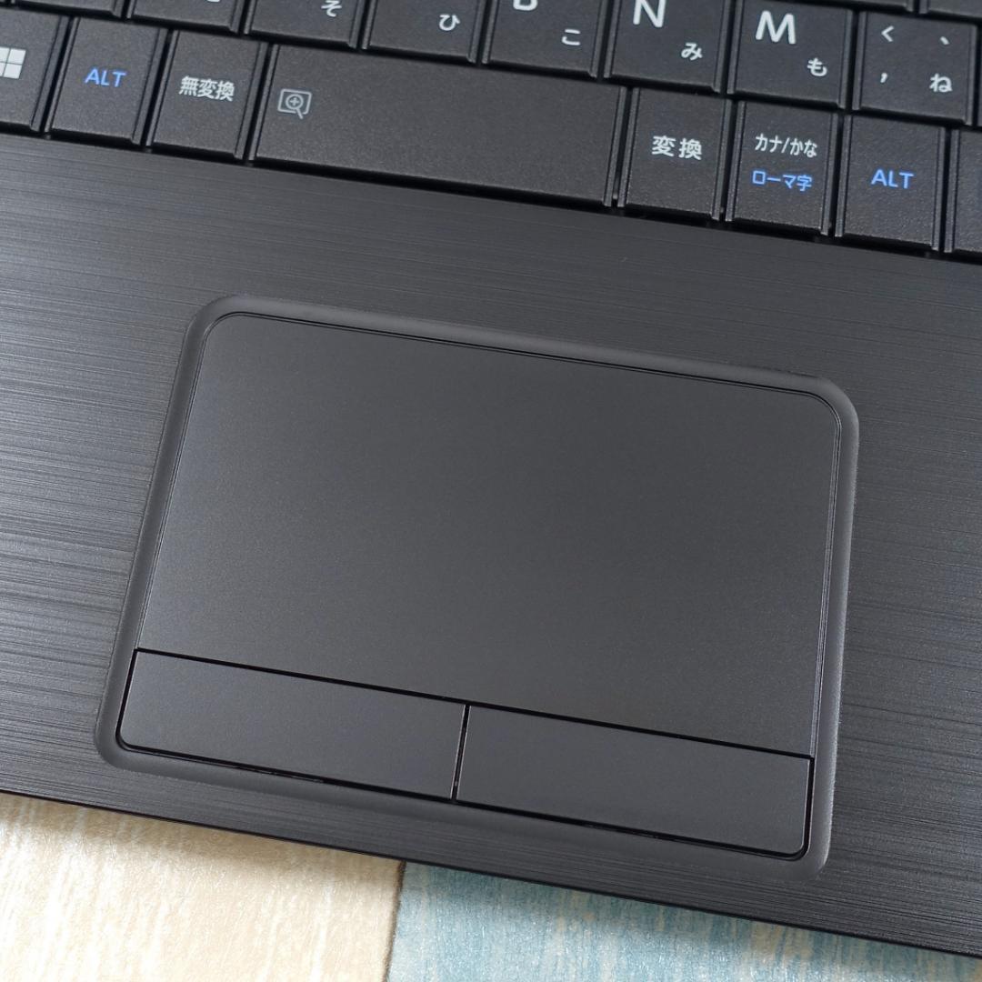 極美品で神速の２０２１年モデル✨１１世代コアｉ５に超高速ＳＳＤ＆大容量メモリ搭載