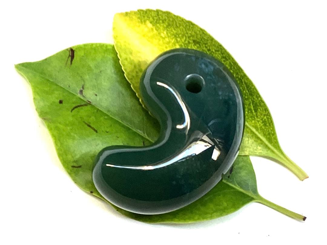 天然無垢石 グラデーションアートの美しい出雲石【碧玉】　即購入を半額以下‼️鑑別書