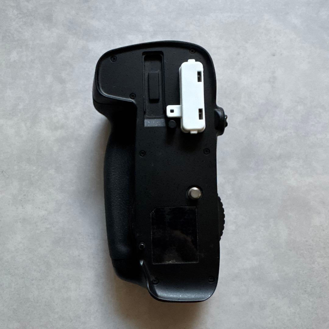 Nikon D600 デジタル一眼レフカメラ ボディ＋リモコン＋MB-D14