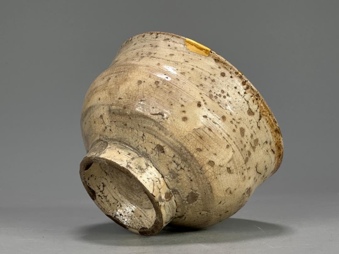 日本美術　桃山時代　美濃　刷毛目茶碗　茶道具　古茶器　時代茶碗