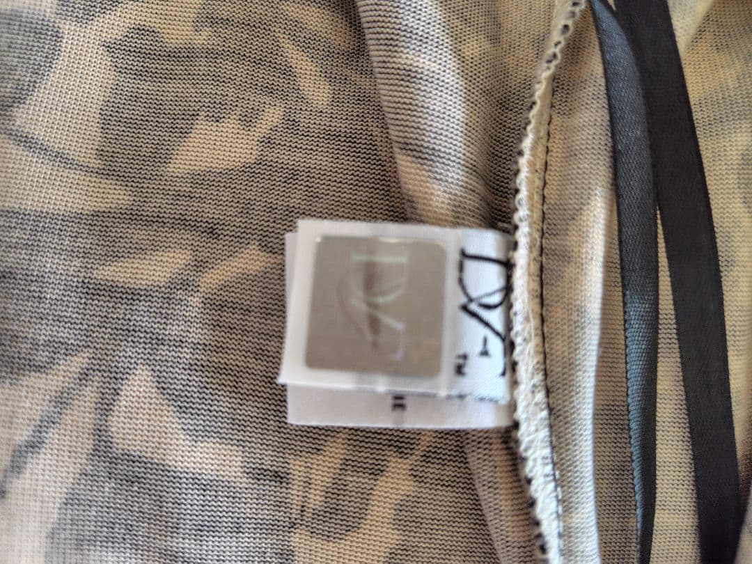 美品♡DVF　シルク　花柄レースプリント　ラップワンピース　カシュクール　US4