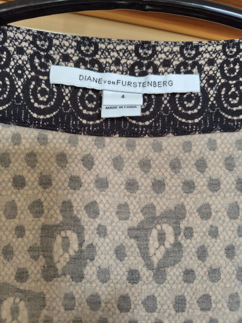 美品♡DVF　シルク　花柄レースプリント　ラップワンピース　カシュクール　US4