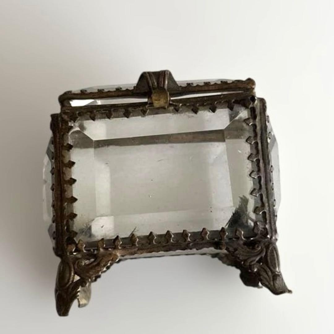 アンティーク　ガラスジュエリーボックス　ベベルドガラス