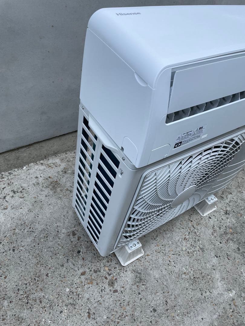 半年使用の美品　ハイセンス　14畳用エアコン　HA-S40G2E4