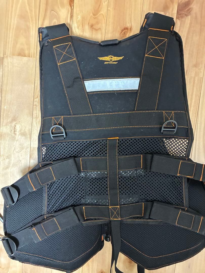 ライフジャケットMC works'/ROCKMAN VEST-1R