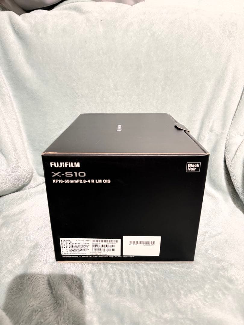 【美品】FUJIFILM XS10 ボディ 女性使用 液晶フィルム付 付属品完備