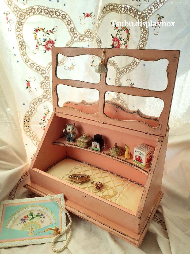 アンティーク・ヴィンテージ調　シャビー　ディスプレイボックス　置き型