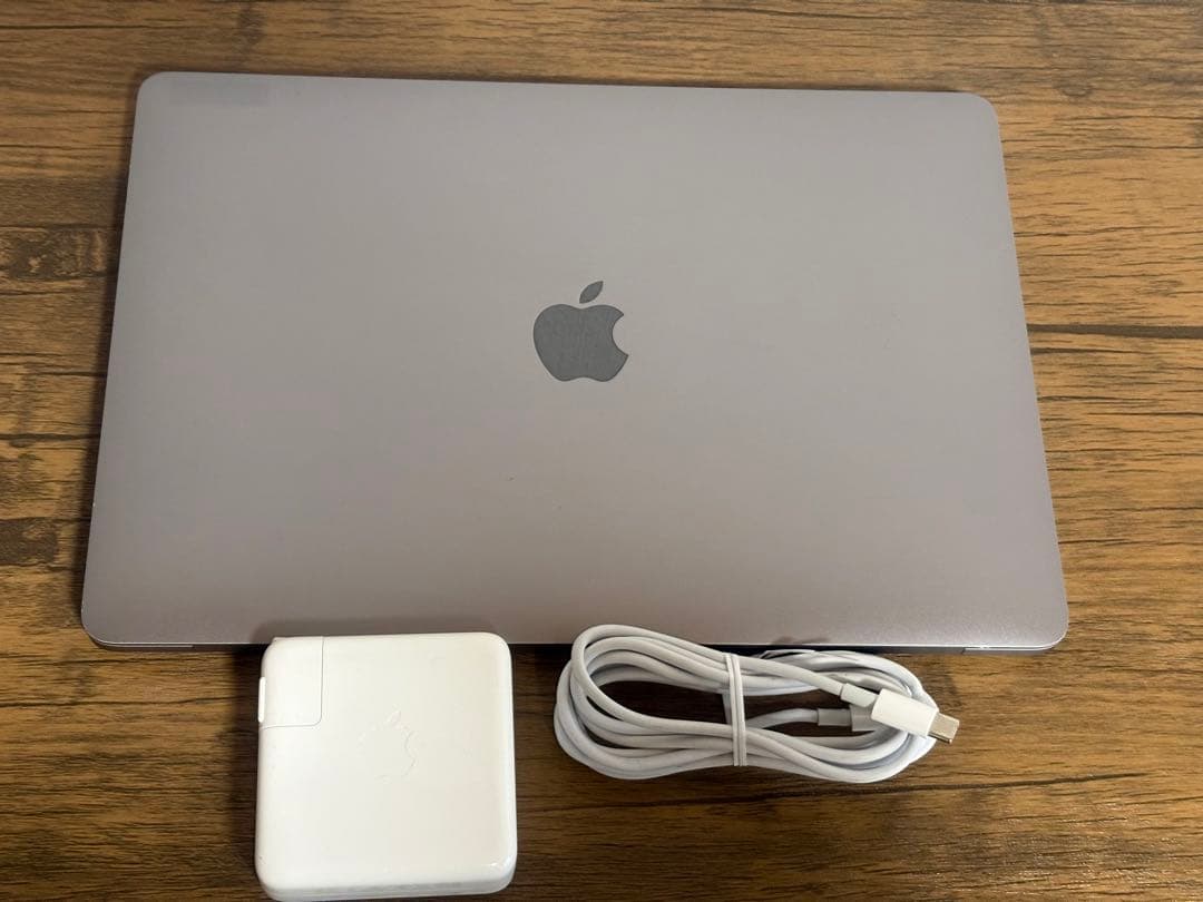 MacBook Pro 13インチ M1 メモリ16GB/SSD1TB