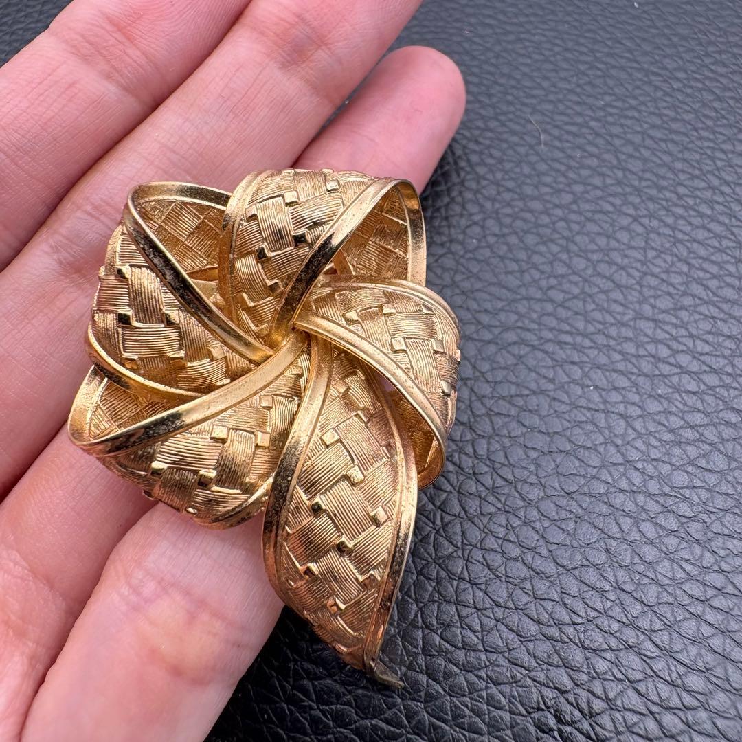 クリスチャン　ディオール　ヴィンデージ　リボン　ブローチ