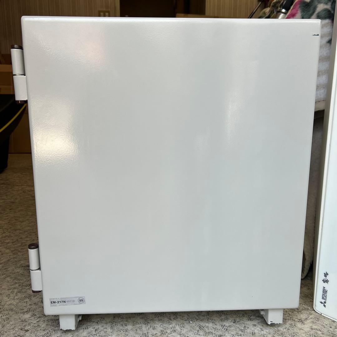 EIKO magjlokSafe 耐火金庫　EM-217N マグネット