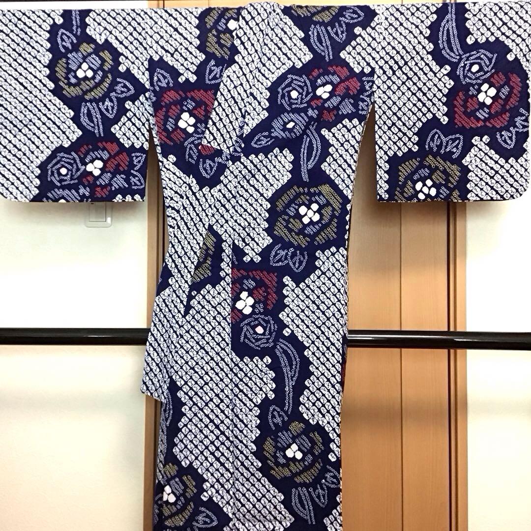 未使用☆本場有松絞り☆誂え浴衣☆紺色☆ばら☆身丈168☆裄丈68☆