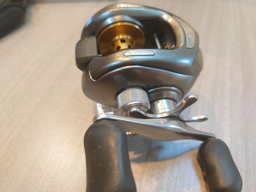 SHIMANO NIUM XT ベイトリール