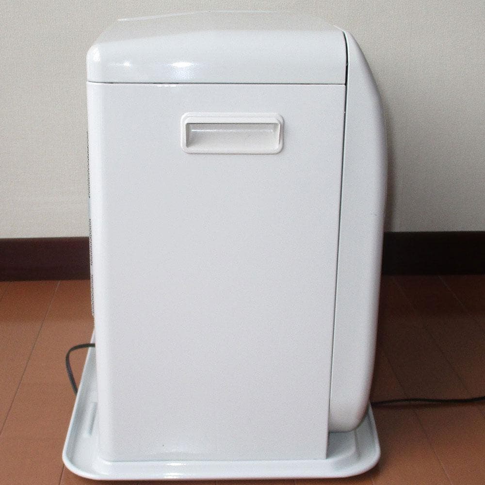 けっこう綺麗　【その寒い大部屋に】コロナ石油ファンヒーター　15～20畳