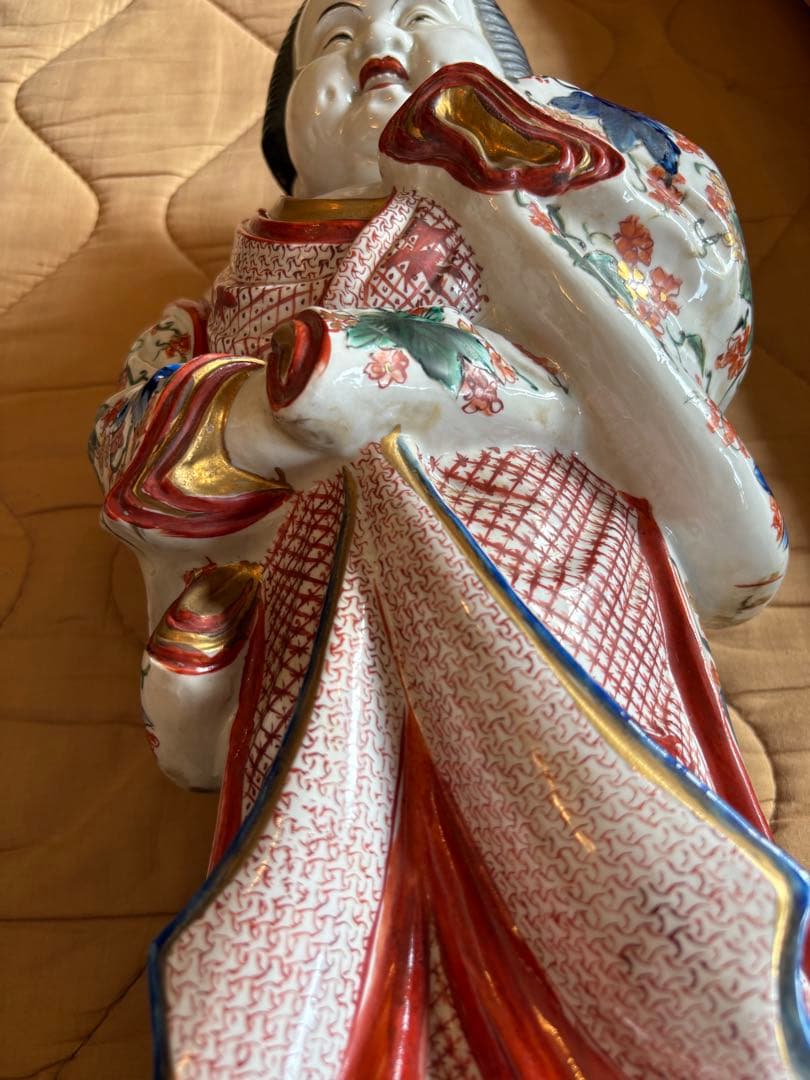 おおきめサイズのお多福　置物