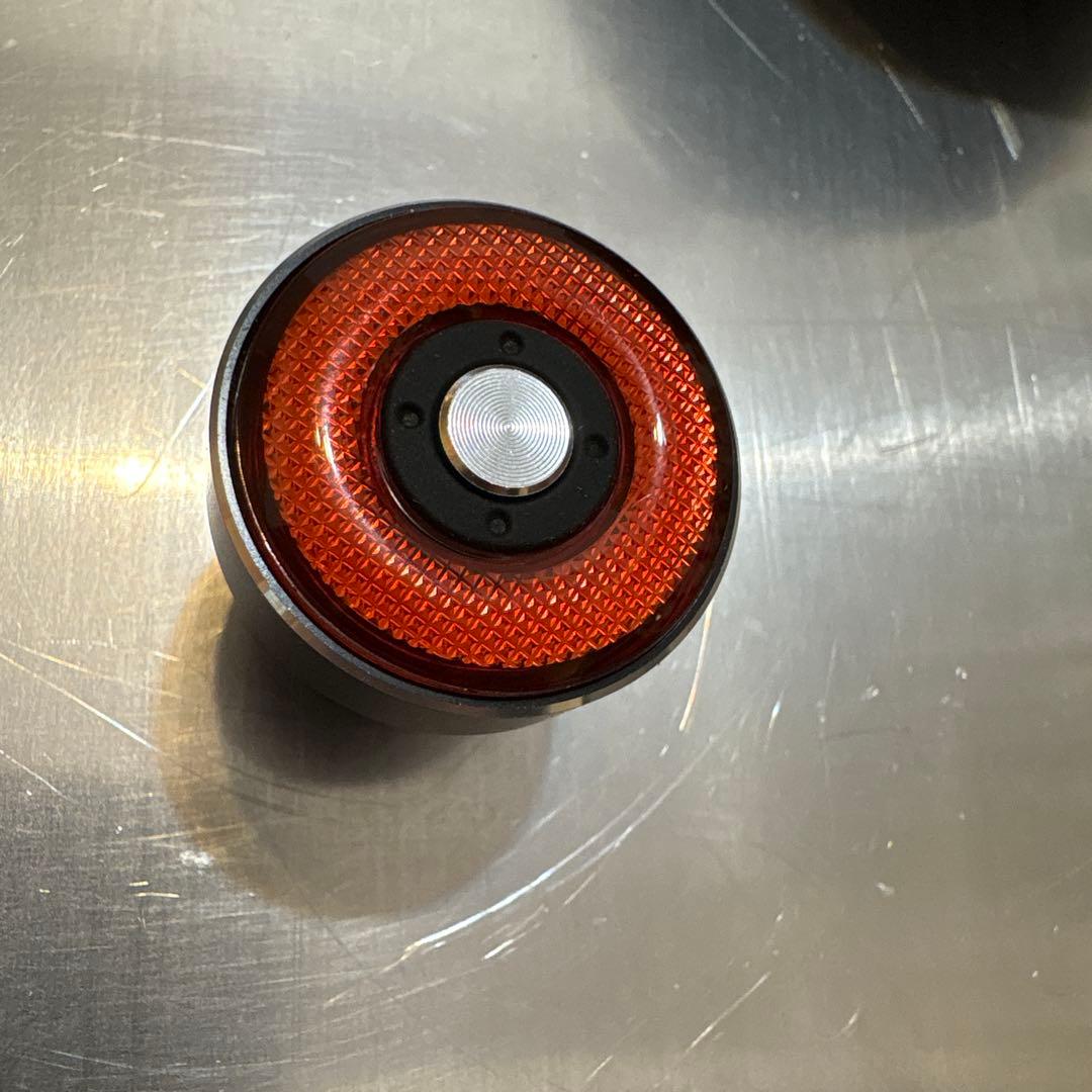 Specialized サドル240×143 レール7×7 テールライト付属