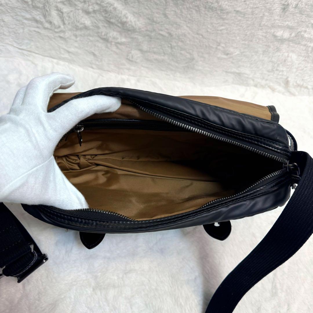 【極美品】ハンティングワールド　ショルダーバッグ　レザー　バチュークロス　黒