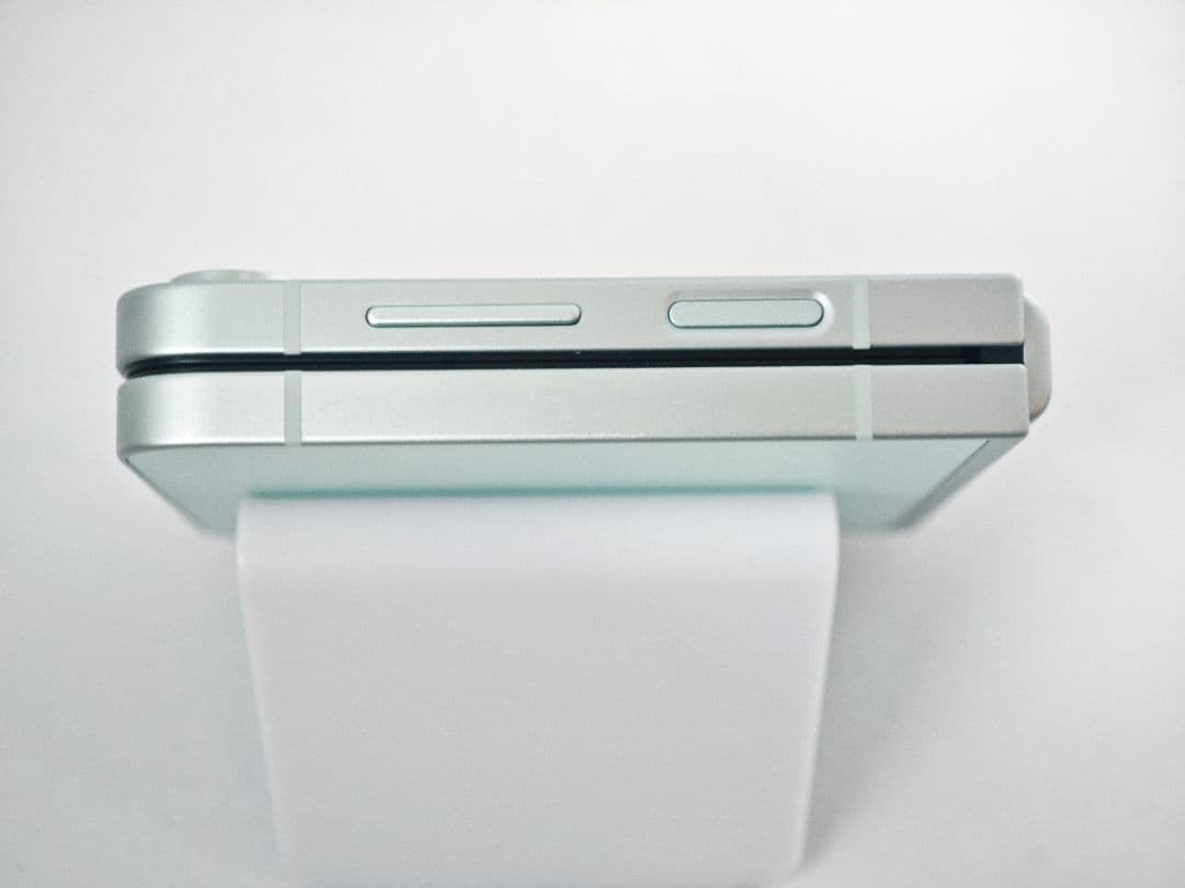 【Aランク】Galaxy Z Flip6 ミント 256GB 韓国版