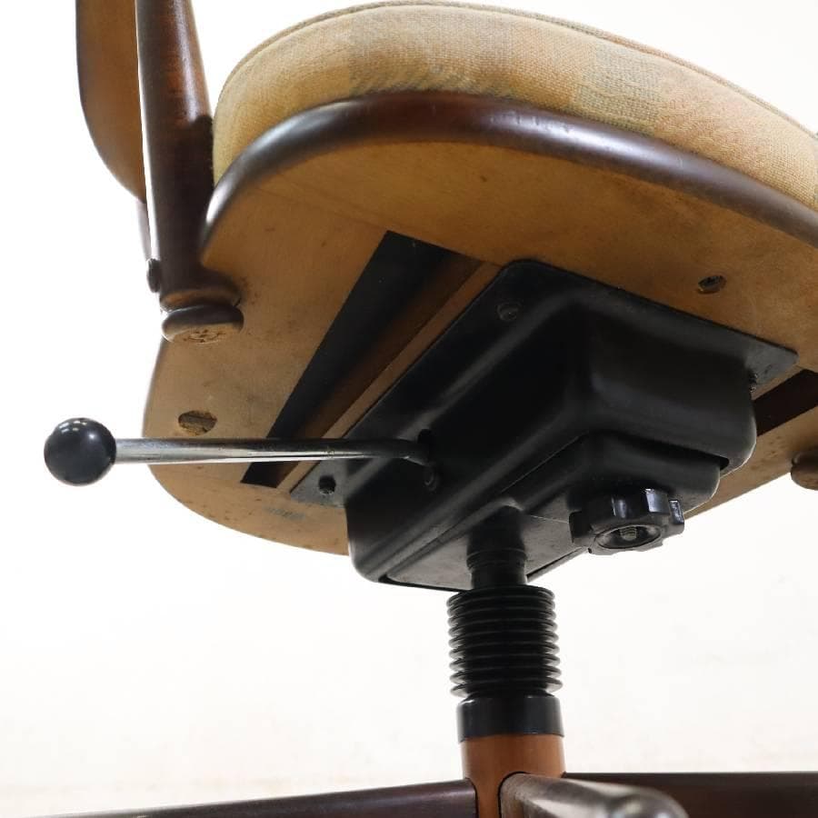 値下カリモク家具 ウィンザーチェア型 アームチェア キャスター5輪 昇降